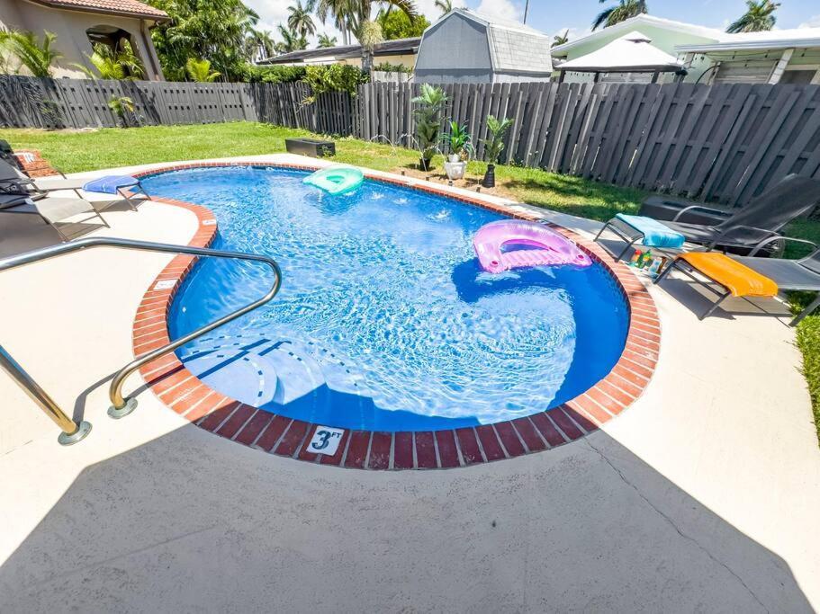 Amazing Home W Heated Pool 8 Mins To The Beach Lighthouse Point Exterior foto