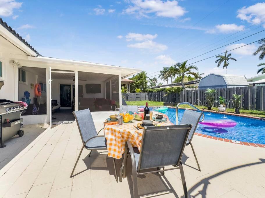Amazing Home W Heated Pool 8 Mins To The Beach Lighthouse Point Exterior foto
