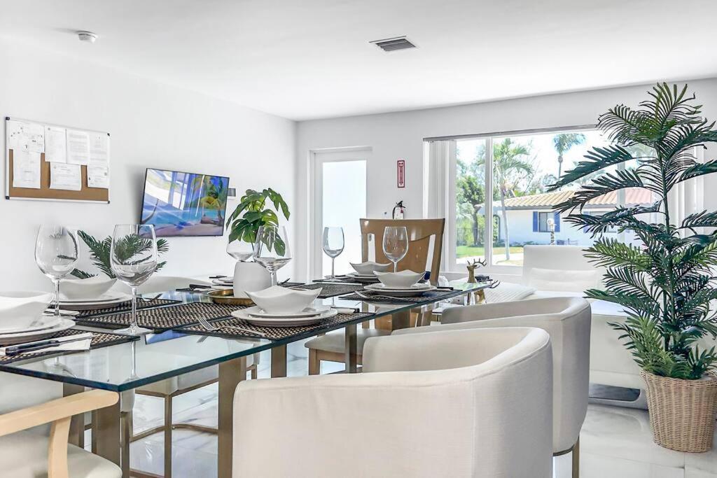 Amazing Home W Heated Pool 8 Mins To The Beach Lighthouse Point Exterior foto