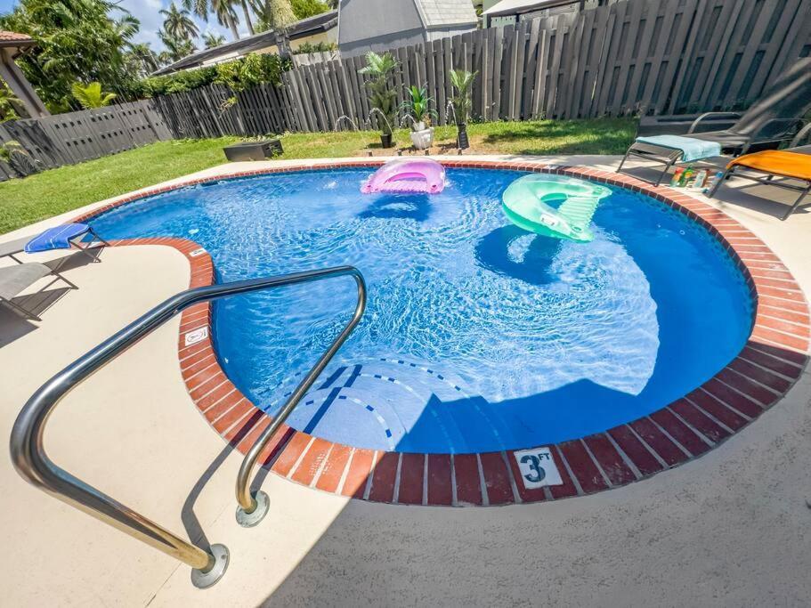 Amazing Home W Heated Pool 8 Mins To The Beach Lighthouse Point Exterior foto